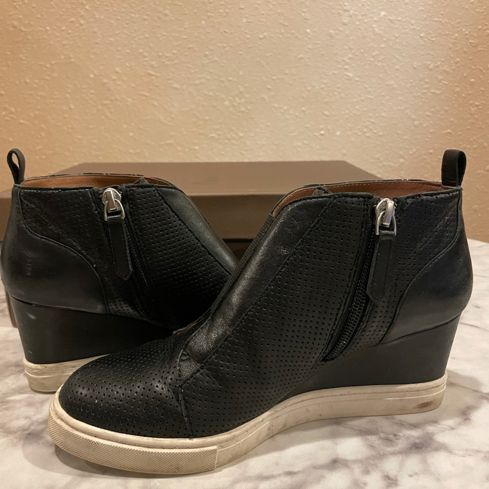 Línea PAOLO Black Platform Sneakers